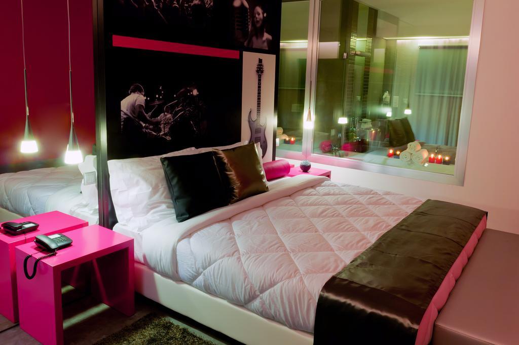Vinyl M Hotel - Adults Only Mealhada Room photo