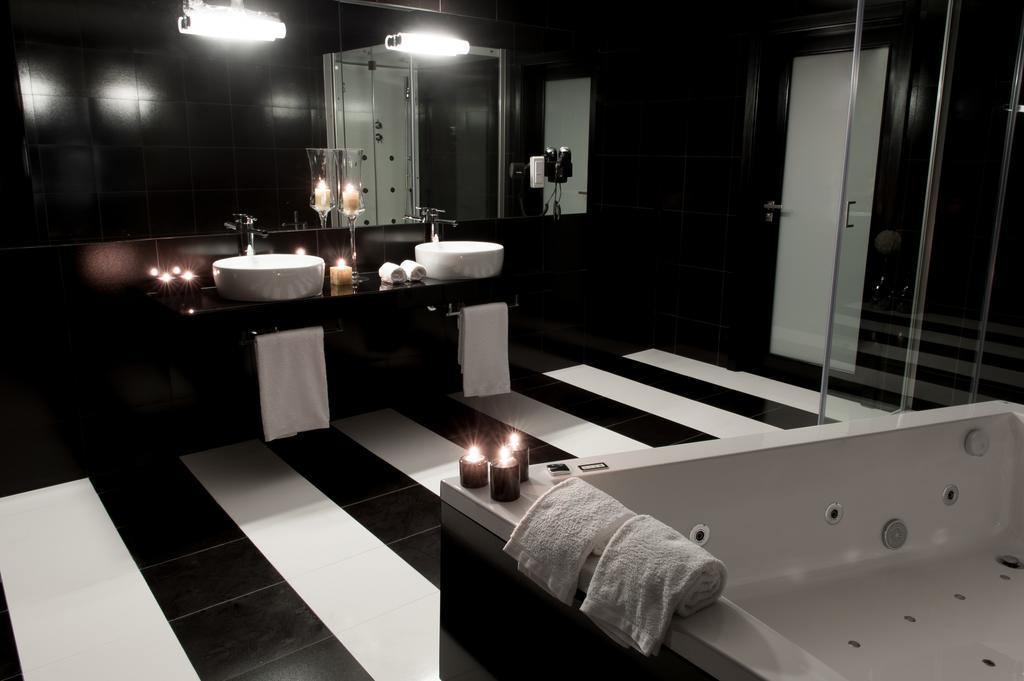 Vinyl M Hotel - Adults Only Mealhada Room photo